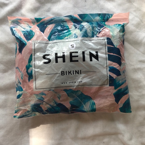 Patriotic bikini - Picture 2 of 3